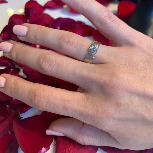 Silver ring - Picture 3 of 3